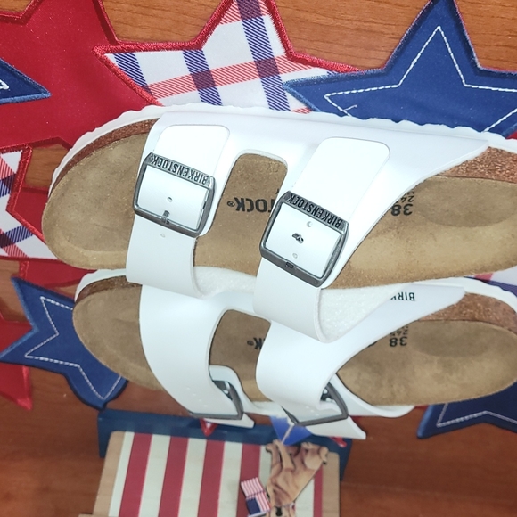 Birkenstock Shoes - Women's Birkenstock Arizona Sandals